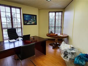158 m² Commercial space in Glen Austin