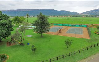 923 m² Land available in The Coves