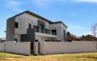 4 Bedroom House in Midstream Meadows