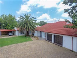 4 Bed House in Aston Manor