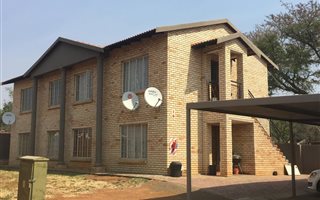 2 Bedroom Flat in Cashan