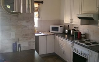2 Bedroom Duplex in Magalieskruin