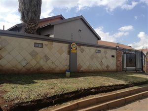 3 Bed House in Eldorado Park
