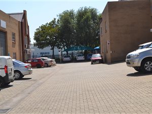 235 m² Industrial space in Sunnyrock
