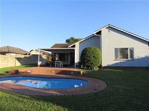 3 Bed House in Bisley