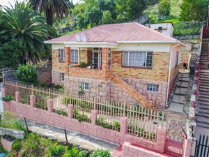 3 Bed House in Bertrams