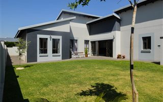 3 Bedroom House in Midlands Estate
