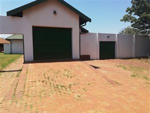 3 Bed House in Mayberry Park