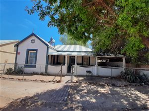 3 Bed House in Steytlerville