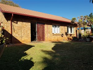 3 Bed House in Dorandia