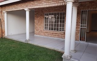 3 Bedroom Townhouse in Flamwood