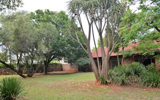 4 Bedroom House in Lynnwood Glen