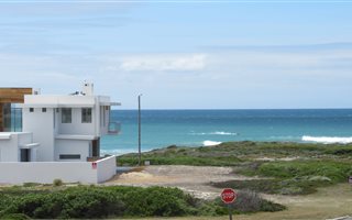 1511 m² Land available in Struisbaai