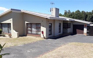 3 Bedroom House in Stellenberg