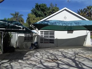 2 Bed Garden Cottage in Bryanston