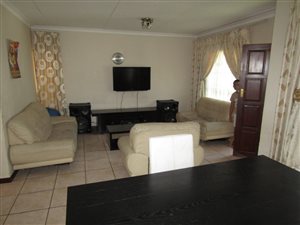 3 Bed Townhouse in Whitney Gardens