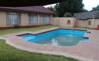 3 Bedroom House in Flora Gardens