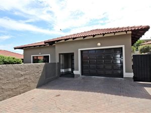 3 Bed Simplex in Maroeladal