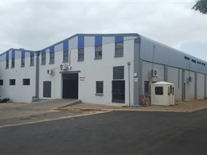 650 m² Industrial space in Waltloo
