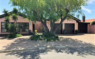 5 Bedroom House in Monte Vista