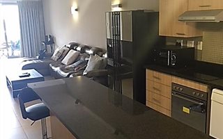 2 Bedroom House in Hurlingham