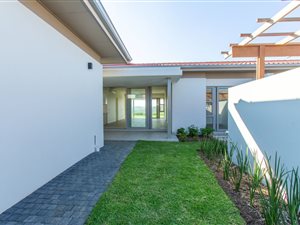3 Bed House in Lazuli Lifestyle and Retirement Estate