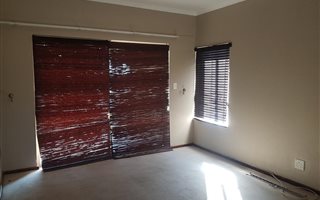 2 Bedroom Apartment in Ruimsig