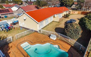 3 Bedroom House in Ontdekkers Park