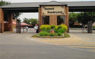 2 Bedroom Apartment in Rand Collieries