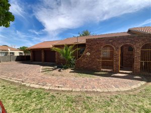 3 Bed House in Struisbult