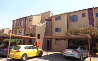 3 Bedroom Townhouse in Lakefield