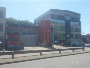 1676 m² Commercial space in Durban North