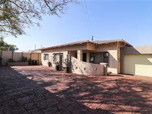 4 Bed House in Sunnyridge