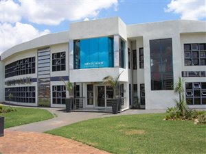 1233 m² Commercial space in Anchorville
