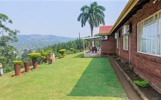 3 Bedroom House in Chase Valley Downs