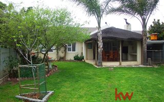 3 Bedroom Townhouse in Klein Nederburg