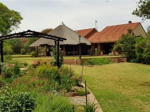 6 Bed House in Chartwell