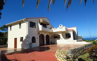 4 Bedroom House in The Heads