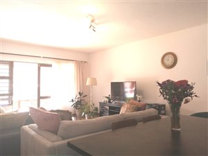 2 Bed Flat in Honeydew