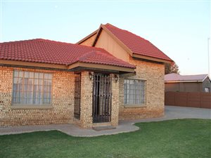 3 Bed House in Rothdene