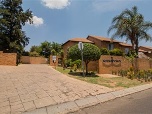 2 Bed Duplex in The Reeds