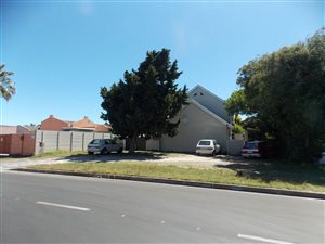 3 Bed House in Bothasig
