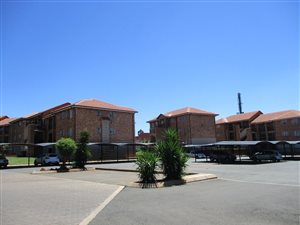 2 Bed Apartment in Heuweloord