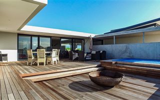 4 Bedroom House in Oubaai and surrounds
