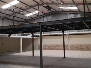 420 m² Commercial space in Gateway Industrial Park