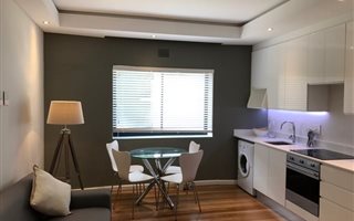 2 Bedroom Apartment in Wynberg