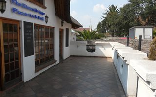 1332 m² Retail Space in Delville