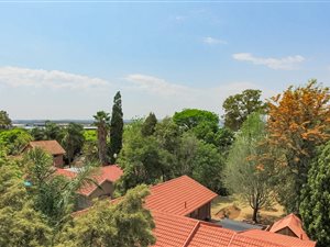 3 Bed House in Rooihuiskraal