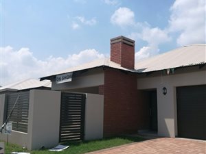 3 Bed House in Roodeplaat