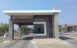 74 m² Office Space in Hazeldean (Silverlakes Surroundings)